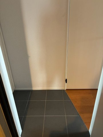 MAXIV CROS板橋の玄関