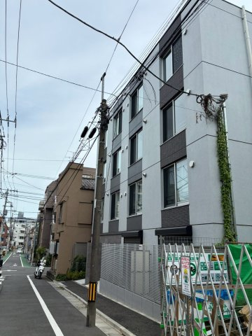 MAXIV CROS板橋の外観