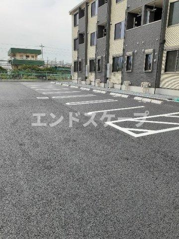 グランテラス　Ⅰの駐車場|高崎、前橋のお部屋探しはエンドスケープまで！お客様の理想お聞かせ下さい♪