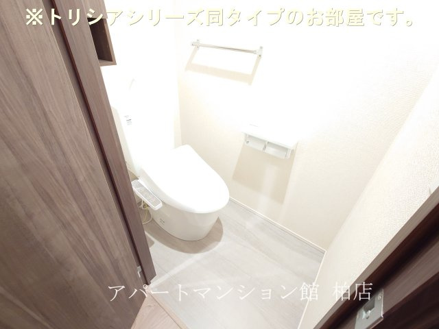 ラフィーユⅡのトイレ|同施工会社、同型タイプです／※現況優先