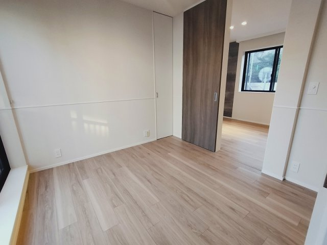ルーチェ山王の洋室