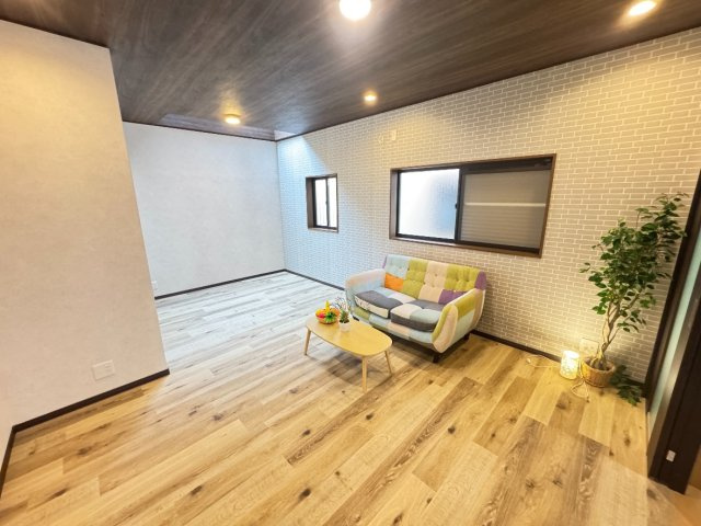 堺市西区上436－12の居間・リビング