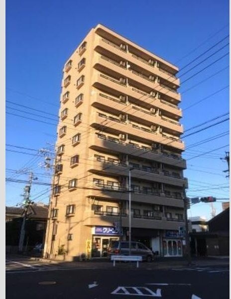 グランピア亀島の外観