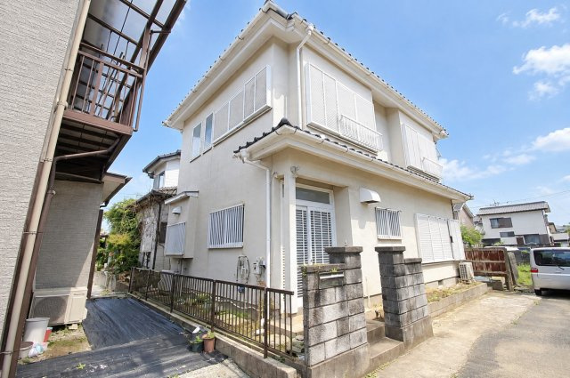 龍ケ崎新町戸建の外観|外観は落ち着いています