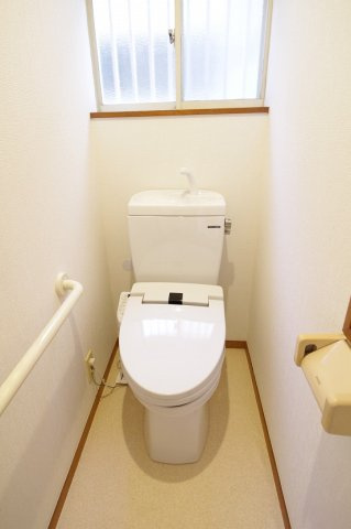 龍ケ崎新町戸建のトイレ|シンプルで使いやすいトイレです