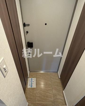 中野区上鷺宮２丁目の賃貸マンションの玄関