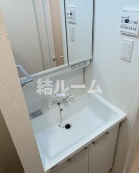 中野区上鷺宮２丁目の賃貸マンションの洗面所