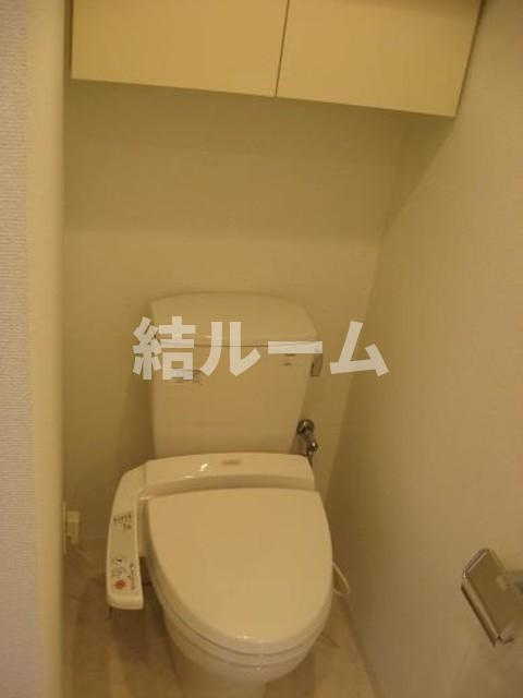 新宿区新宿７丁目の賃貸マンションのトイレ