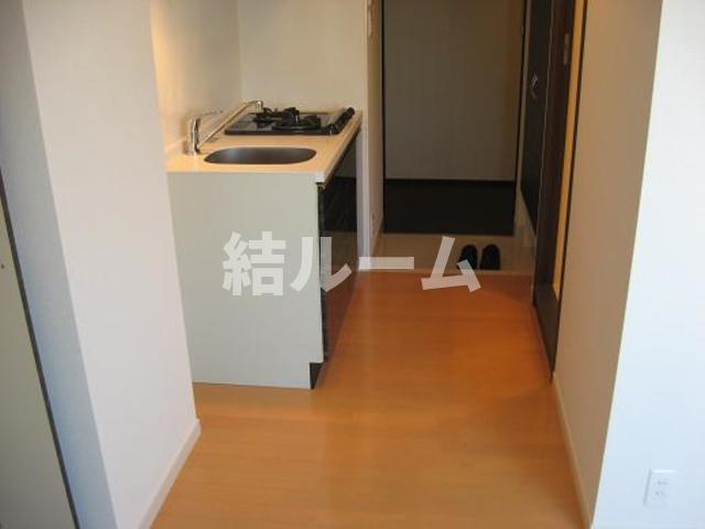 新宿区新宿７丁目の賃貸マンションの玄関