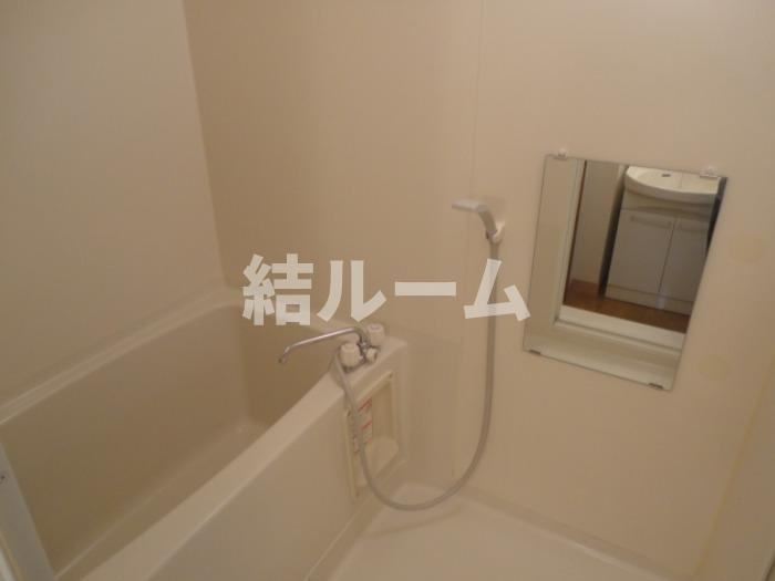 北区岩淵町のアパートの浴室