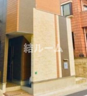 豊島区高松２丁目のアパートのエントランス