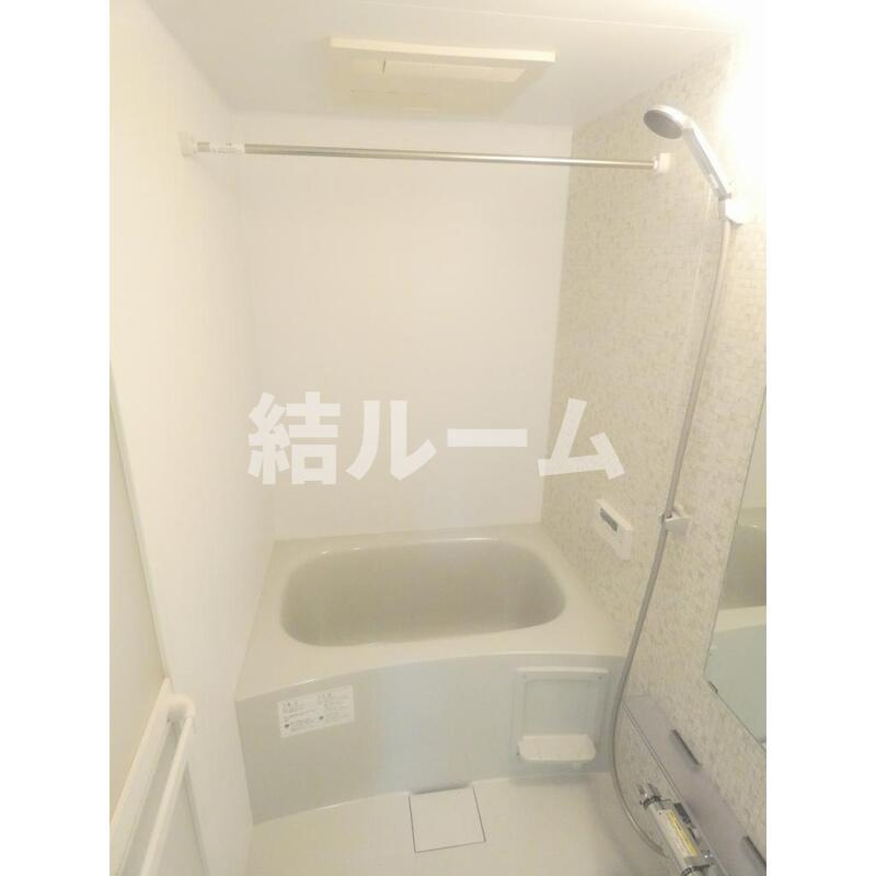 豊島区池袋本町４丁目のアパートの浴室