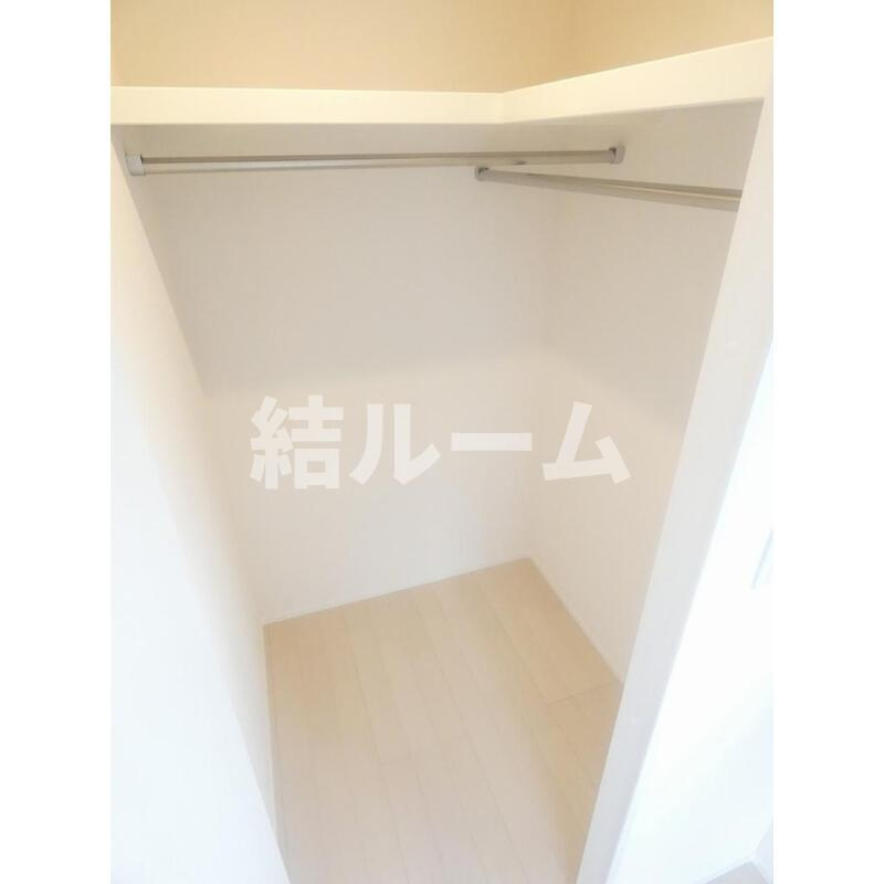 豊島区池袋本町４丁目のアパートの収納