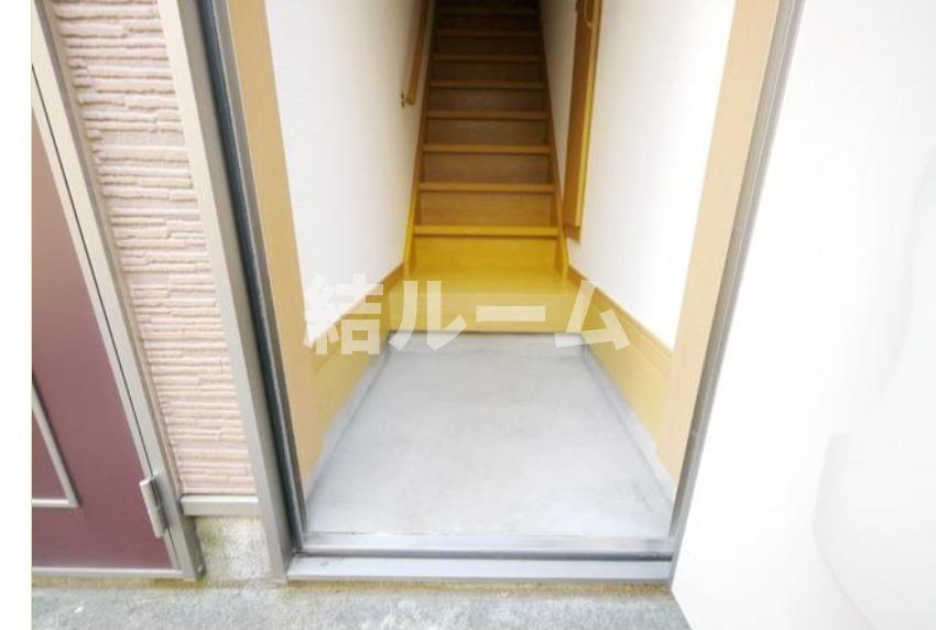北区中十条１丁目のアパートの玄関