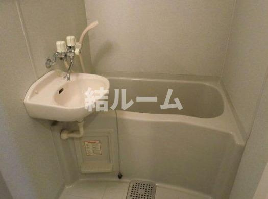 文京区千石３丁目の賃貸マンションの浴室