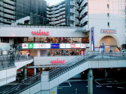 レオパレスカーニバルⅠの周辺