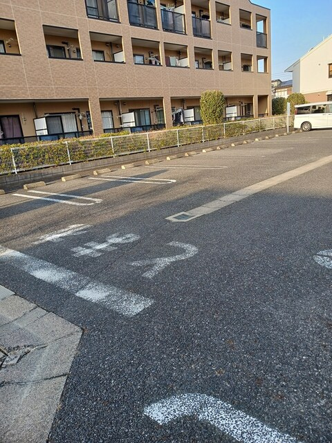 グラン　エリアールの駐車場|駐車場