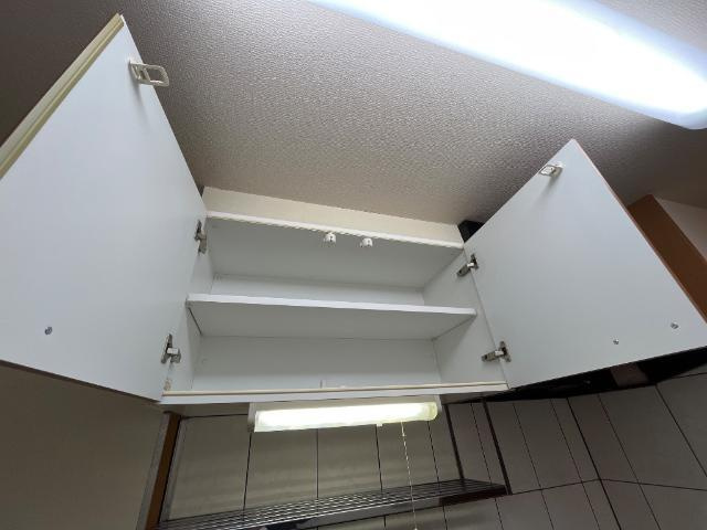 【キッチン】 | カラブニン | 吊棚