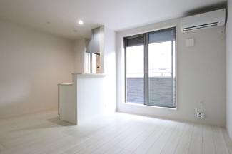 明るい印象のお部屋ですね