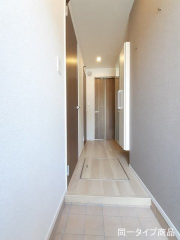 ファースト　サンライズⅠの玄関