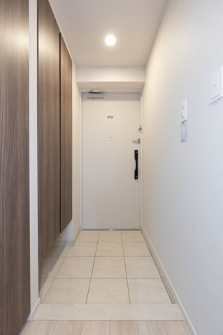 ＲＪＲプレシア東十条ガーデンの玄関|※写真は同タイプ住戸です。