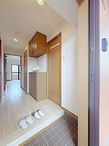 アーデルコート岩崎台の玄関
