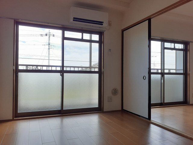 クレストヴィラヒヨシの内装