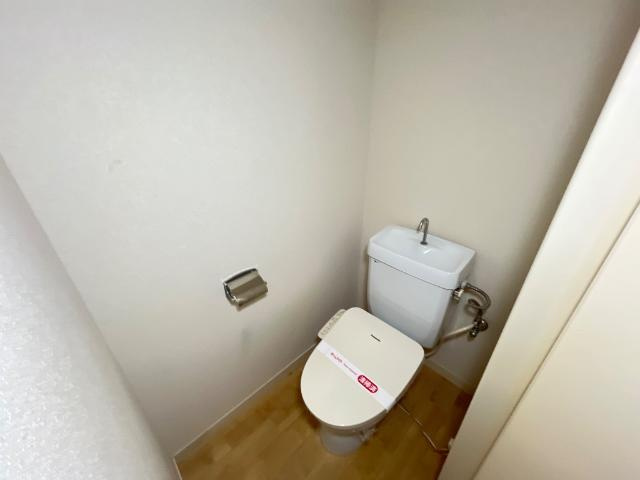 メゾン平成のトイレ|シャワー付トイレ