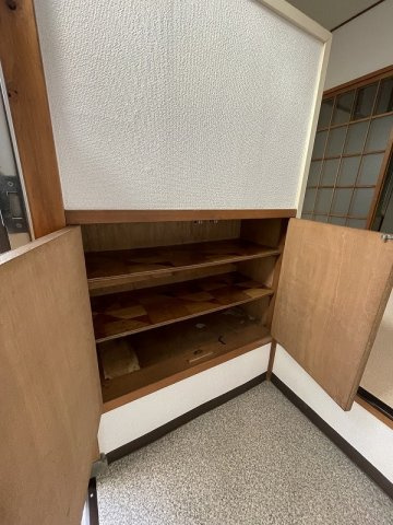 フラット吉田の玄関