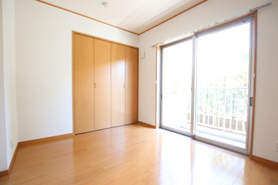 【洋室6帖】南向きの明るいお部屋★
