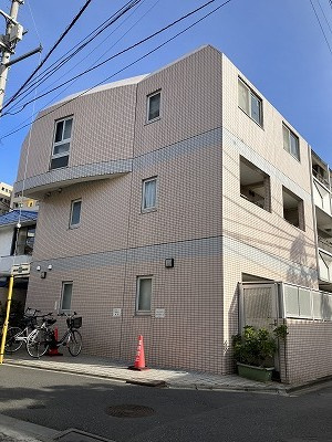 アウローラ・ナカノ