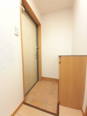 ＥＳＰＯＩＲ上用賀（エスポワーの玄関