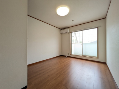 南西向きの洋室７．０帖☆
