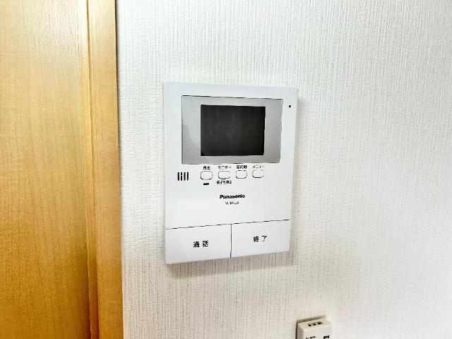 ボナール恵の内装|カメラ付インターホン