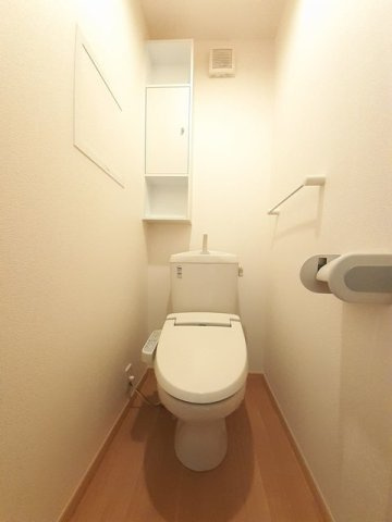パルティールのトイレ|清潔感のあるトイレです