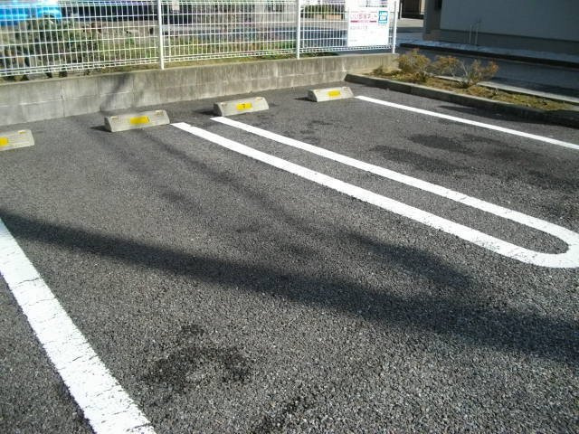 グリフィンドールの駐車場|駐車スペースもあります
