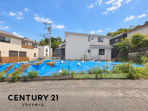 横浜市戸塚区上矢部町の新築一戸建の外観|同仕様物件もご案内をさせて頂きます。
お車でご自宅まで送迎承ります。