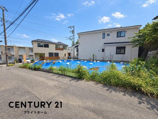 横浜市戸塚区上矢部町の新築一戸建の前面道路含む現地写真|角地で開放感のある立地です♪
陽当たり・風通し良好です。