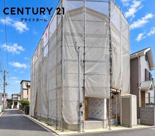 横浜市港南区笹下５丁目の新築一戸建の前面道路含む現地写真|角地で開放感のある立地です♪
陽当たり・風通し良好です。
