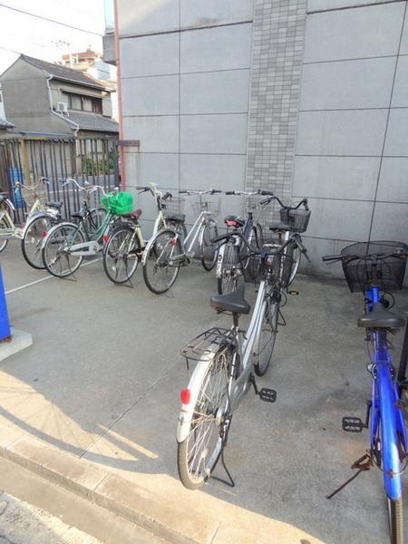 セレストパレの駐車場|★駐輪場完備★