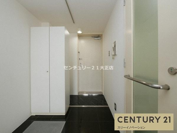 U residence 弁天町　(是空弁天)の玄関