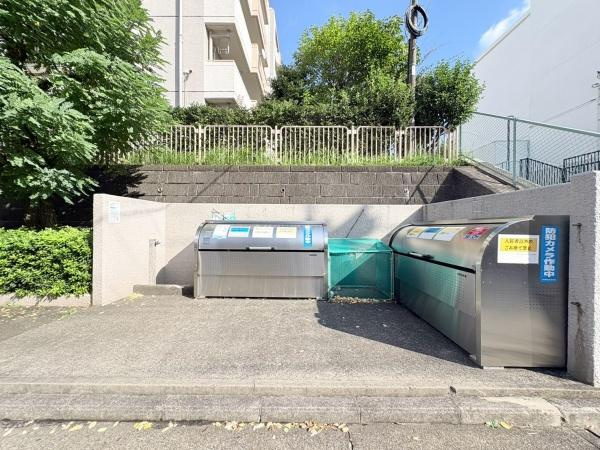 東急ドエル江田ロビニアのその他共用部分|ゴミ置き場です。