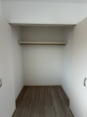 太田市龍舞町中古戸建の収納|大きなスペースがあり、収納には困りません