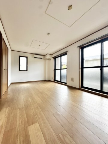 ブランルージュの内装