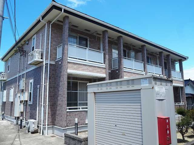 富山市婦中町下轡田のアパートの外観