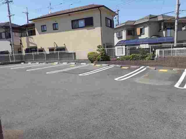 ヴァンテリュイソーの駐車場
