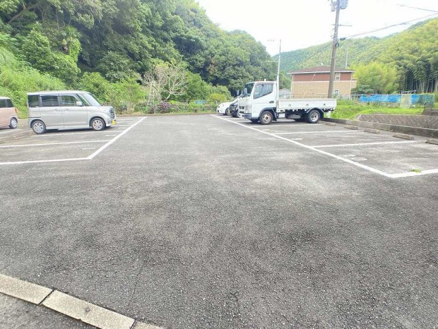 レオパレスＡｍｅｎｉｔｙ　鹿尾のその他|設備・仕様は号室により異なる為現況を優先致します。
