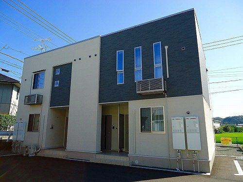 シャルマンジャンⅢＡの外観