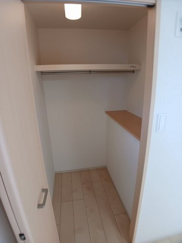 クレール壱番館の収納