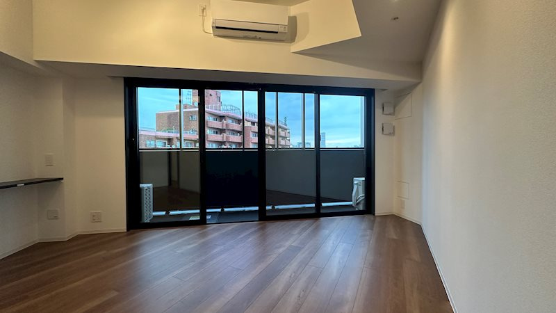 新宿区新宿１丁目の賃貸マンションの居間・リビング